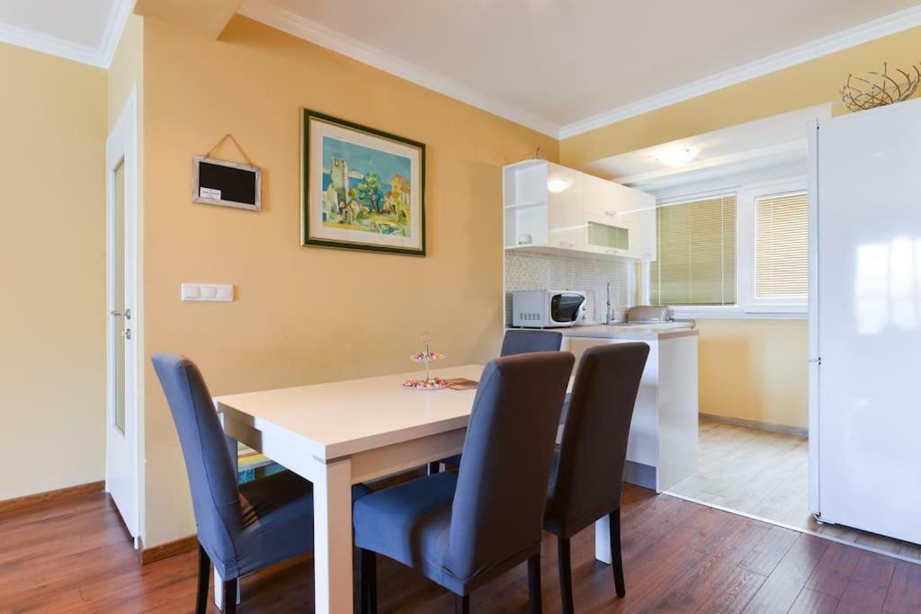 Viva Riva Apartment